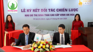 Ong Tran Cong Van TGD Kovaland va ong Bui Thanh Tung GD Chulailand ky ket hop tac